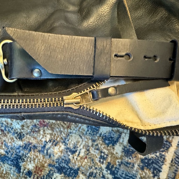 Lowell Leather Bag - Picture 7 of 7